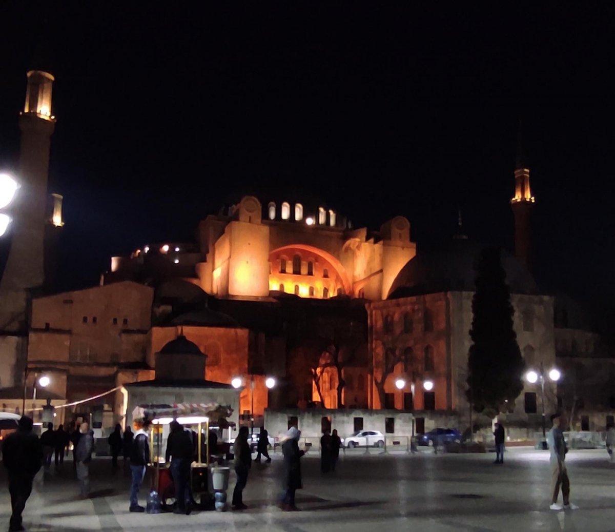 Berat Kandili yurt genelinde idrak edildi