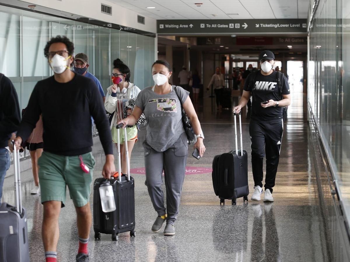 Yurt dışı uçuşlarındaki koronavirüs kuralları güncellendi