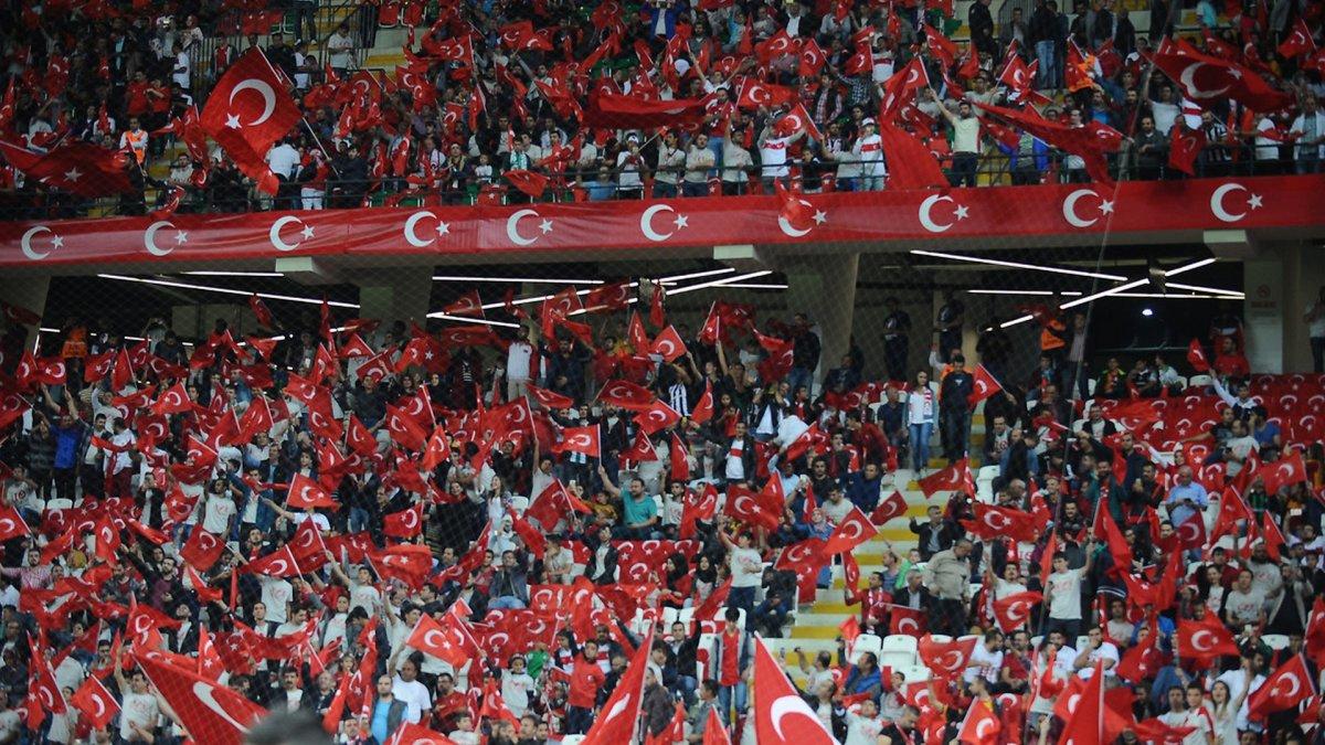 TFF'den Letonya maçı öncesi seyirci kararı