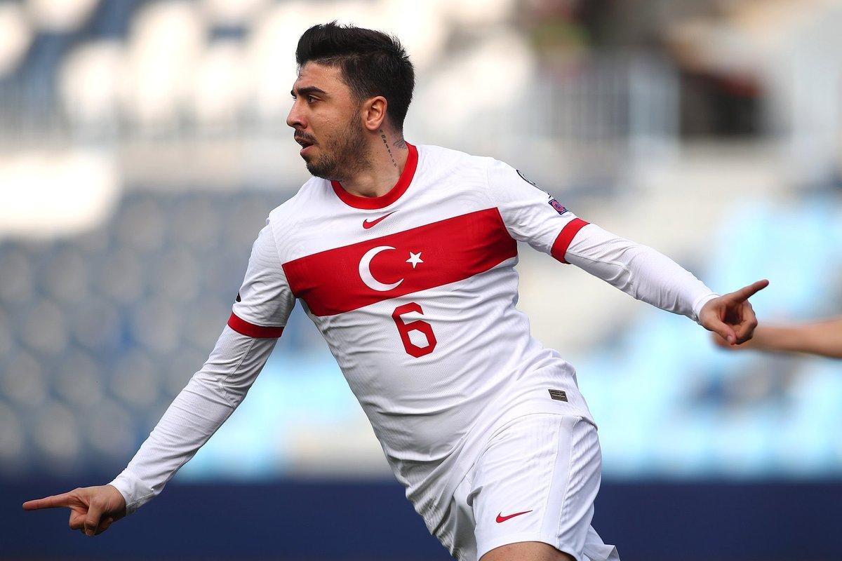 Ozan Tufan: İngiltere'de oynamak isterim