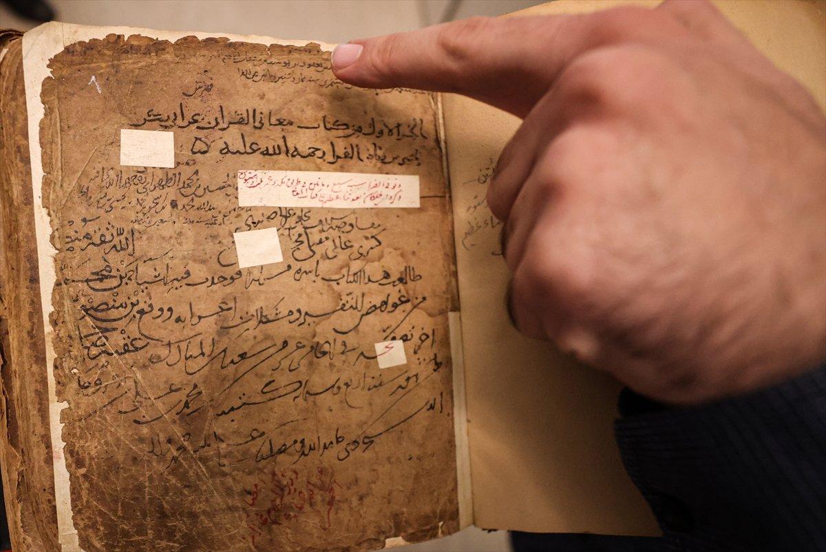 İsviçreli Müslüman araştırmacı, İstanbul'da el yazmalarını inceliyor