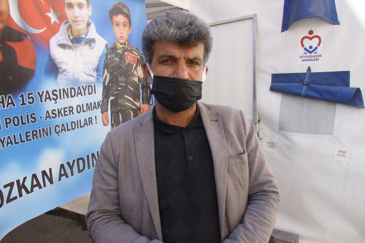 Evlat nöbetini sürdüren baba Celil Begdaş: HDP benim evimi yıktı, evladımı elimden aldı