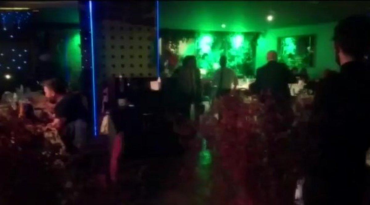 Ataşehir'de otel restoranında eğlence