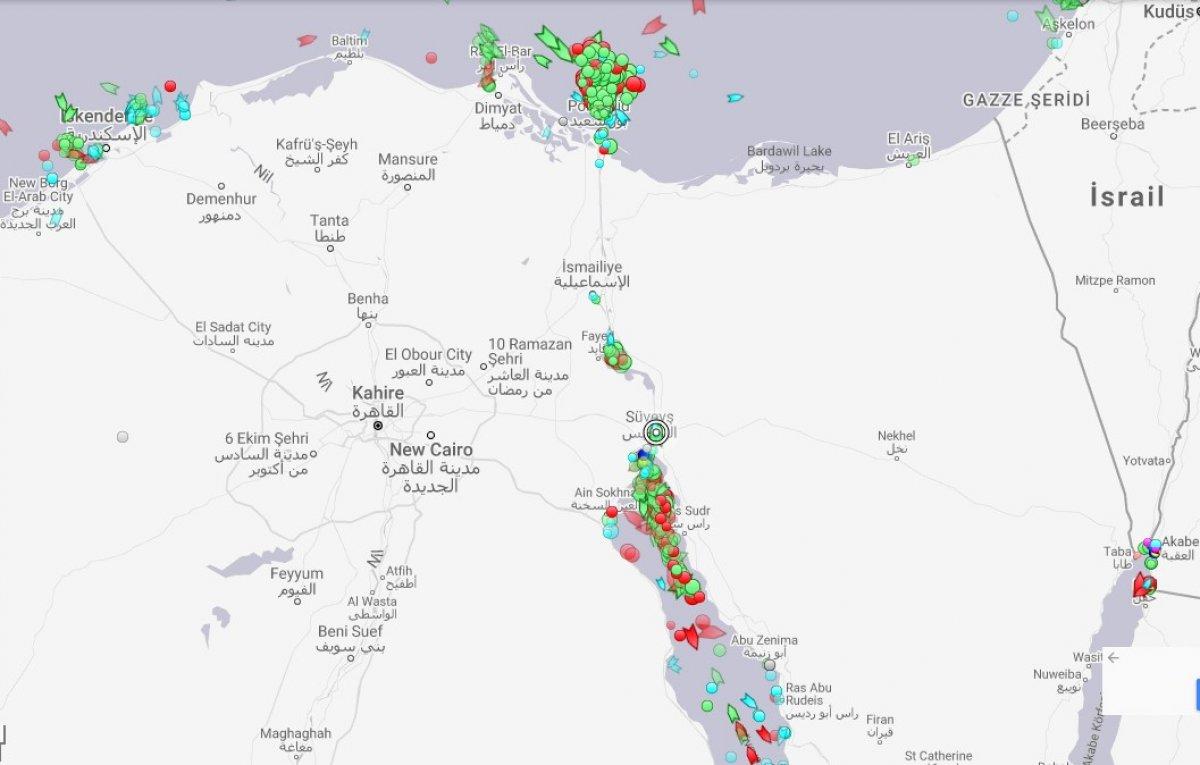 Süveyş Kanalı, 7 günün ardından trafiğe açıldı