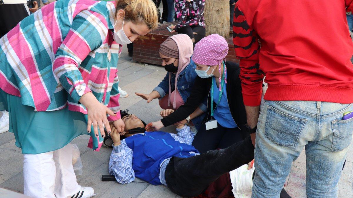 Denizli'de 16 yaşındaki çocuğa bıçaklı saldırı