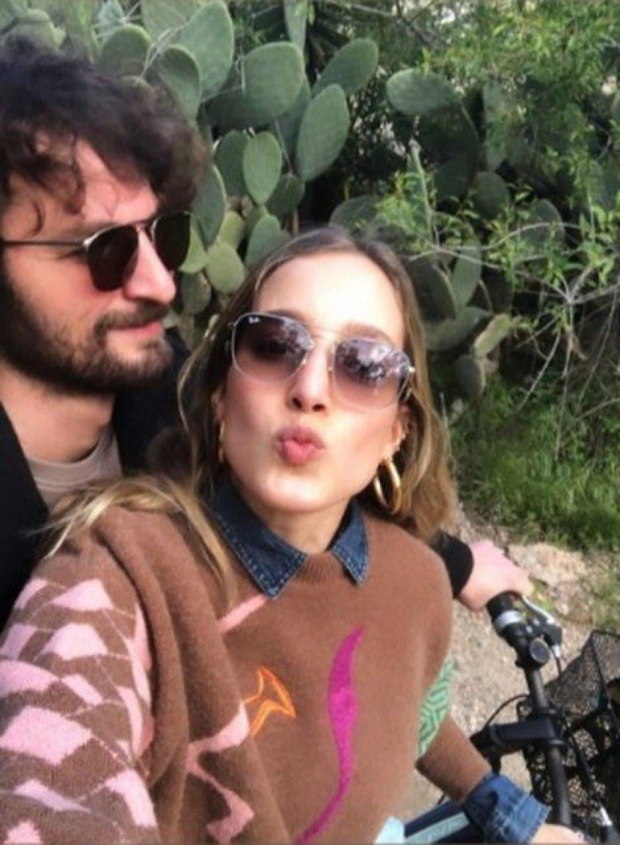 Birkan Sokullu'nun romantik gezintisi