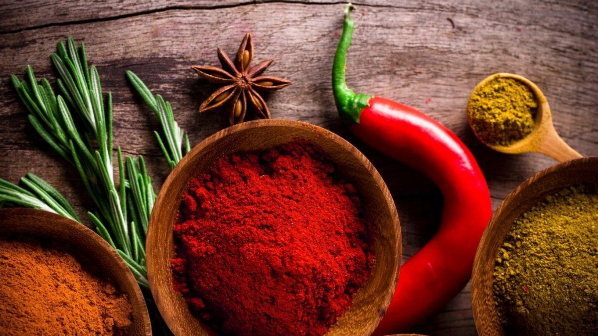 Baharatlı yiyecekler yemenin 5 faydası