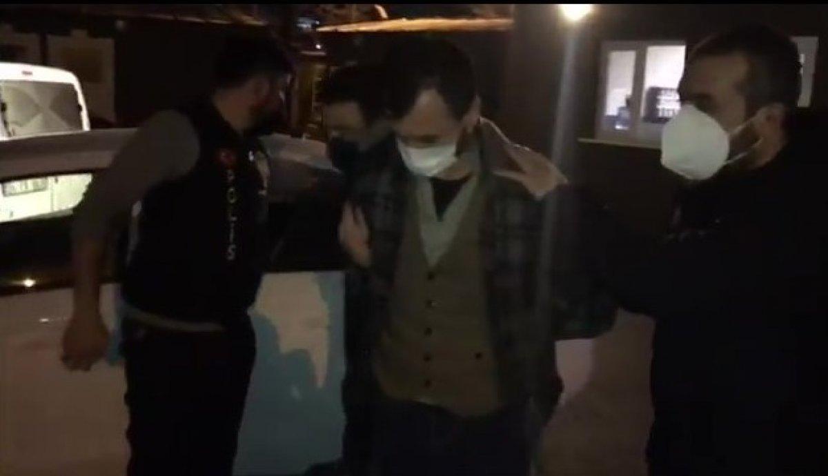 İstanbul’da banka ATM’lerine düzenek kuran dolandırıcıya gözaltı