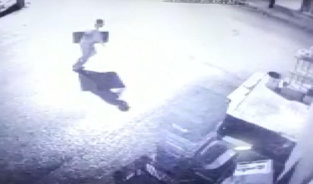 Elazığ'da televizyon çalan hırsız, kameralara yakalandı