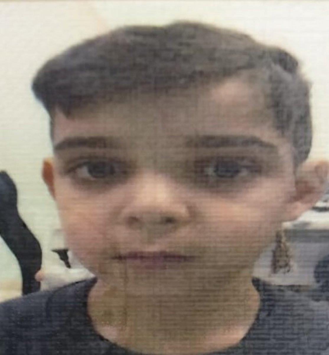 Sultangazi'de 16 yaşındaki minibüs sürücüsü çocuğa çarptı