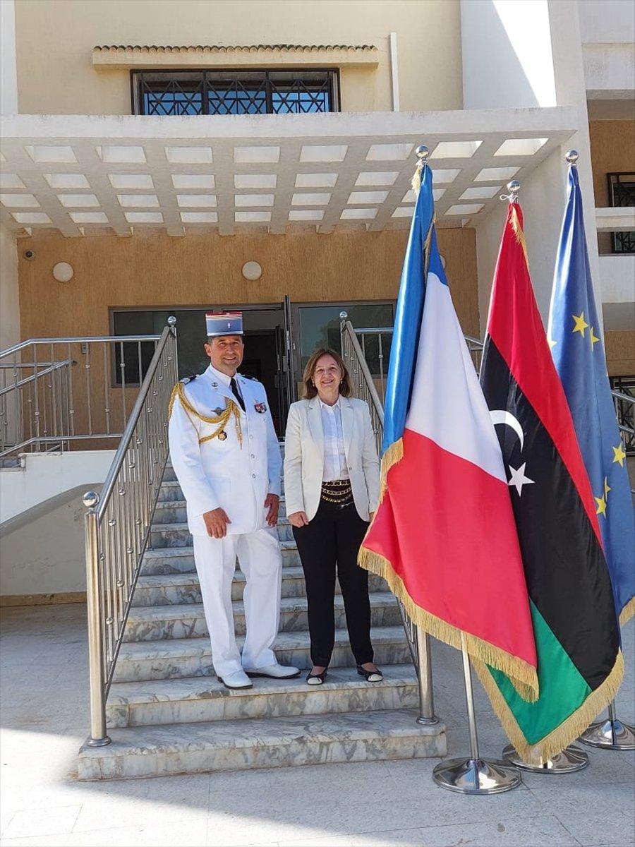 Fransa, Libya'da 7 yıl aradan sonra büyükelçiliğini açtı