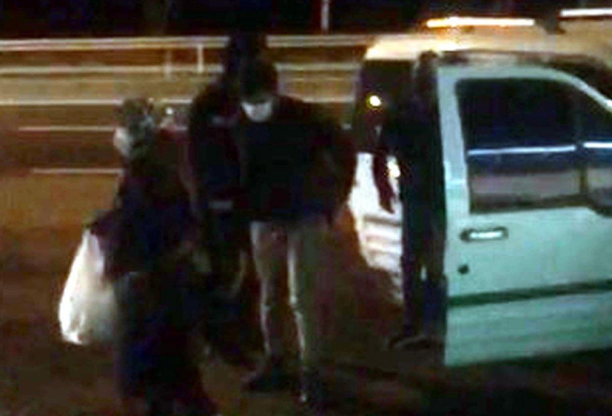 Tekirdağ'da 5 kişilik araçta 15 göçmen yakalandı