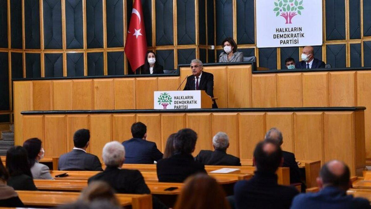 HDP'de kapatma sonrası izlenecek yol haritaları