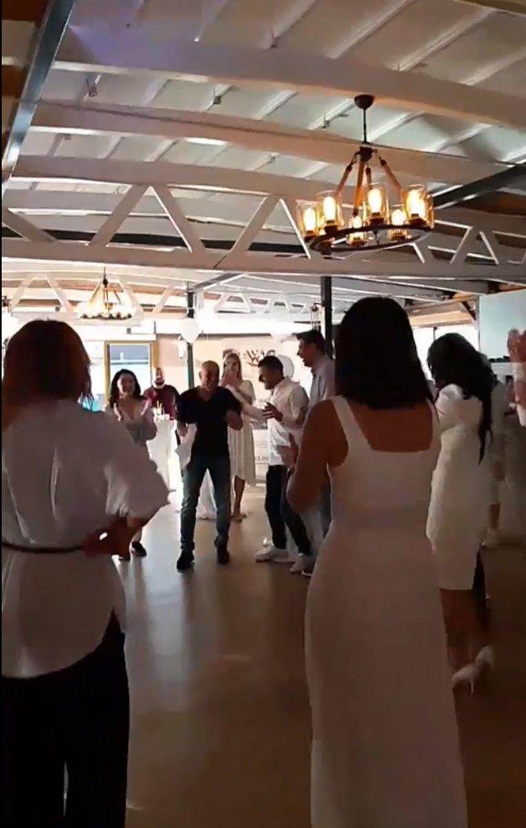 Antalya'daki yerleşik yabancılardan maskesiz parti