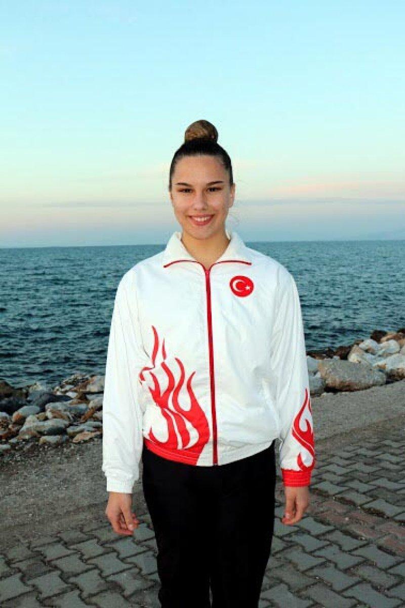 18 yaşındaki milli sporcu Burçak Şenman’ın büyük başarısı