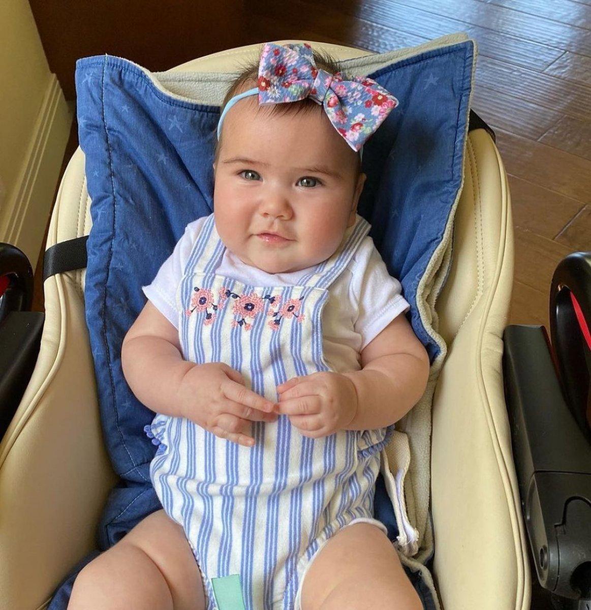 Ceyda Ateş'in kızı Talya'yı babasına benzettiler