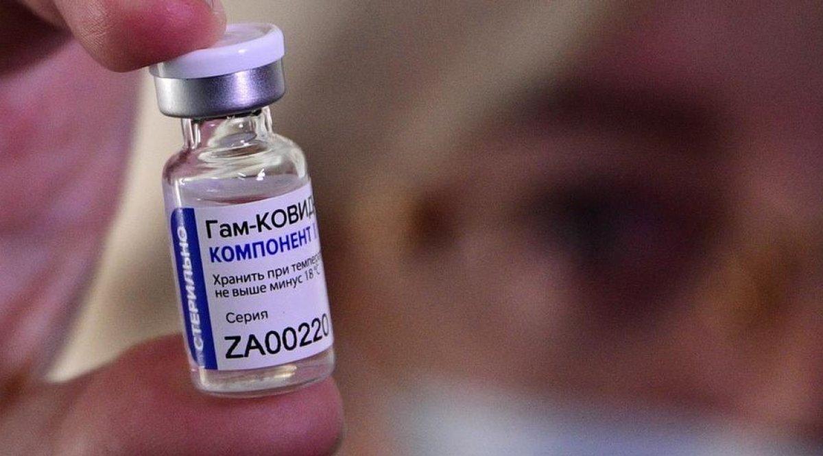 Putin, Merkel ve Macron Sputnik V aşısını görüştü