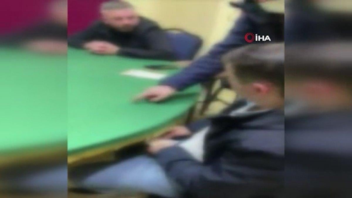 İstanbul'da polis baskınını farketmeyen kumarbazlar oyuna devam etti