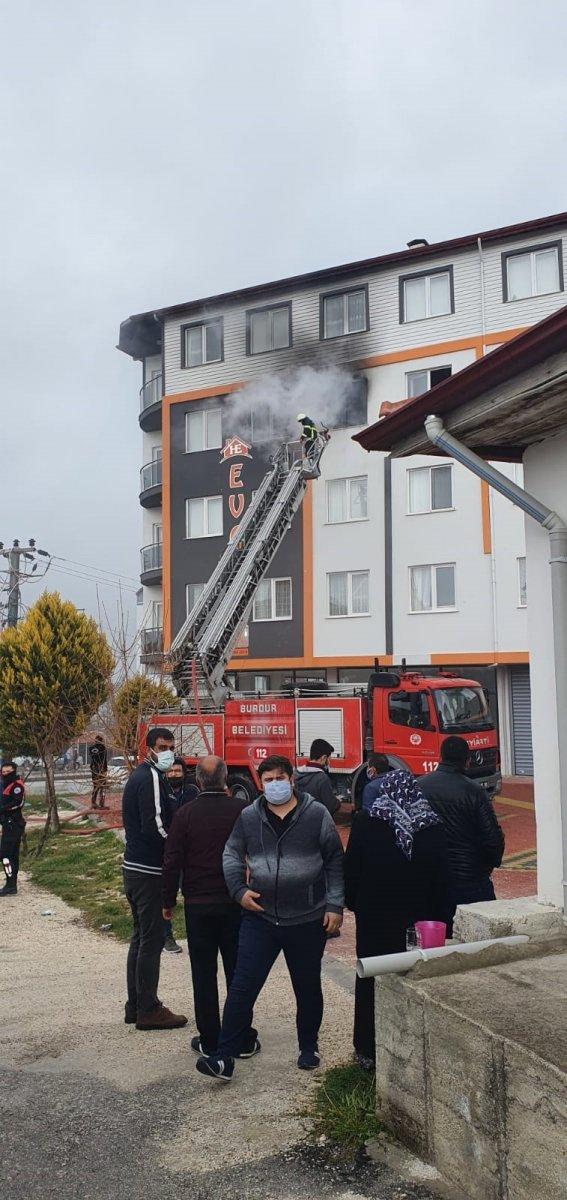 Burdur’da ateşle oynayan çocuklar evi yaktı
