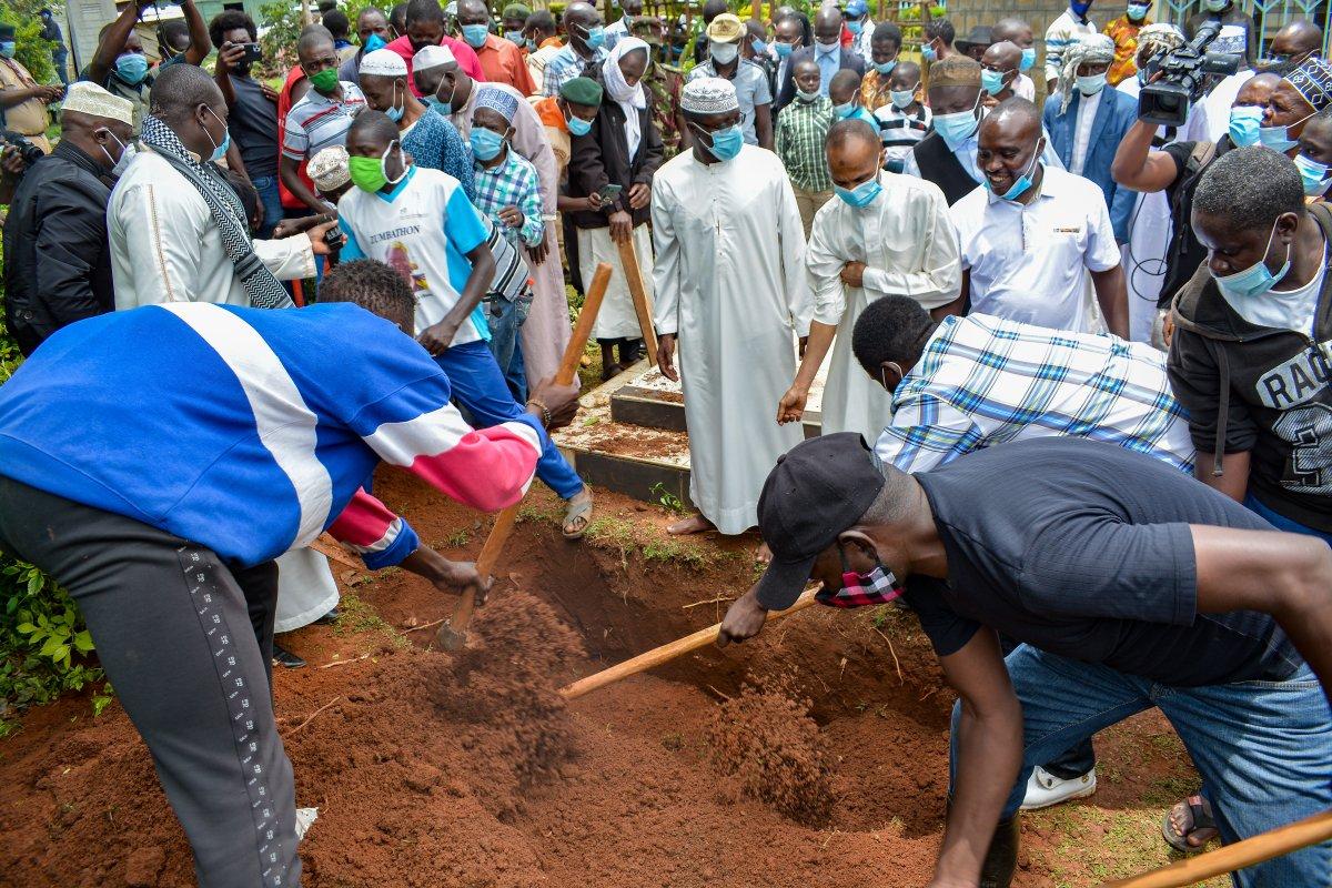 Barack Obama’nın büyükannesi Sarah Obama son yolculuğuna uğurlandı