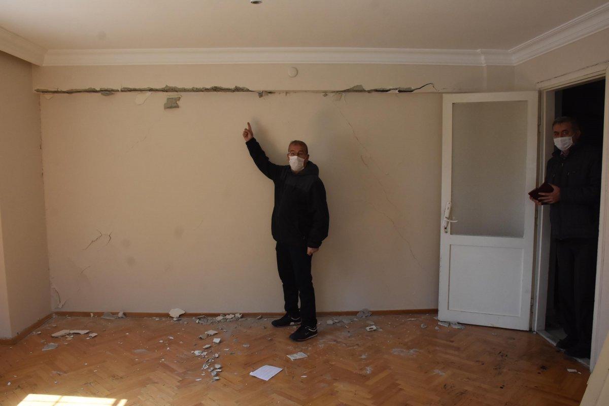 İzmir'deki depremzedelerin başı hırsızlarla dertte