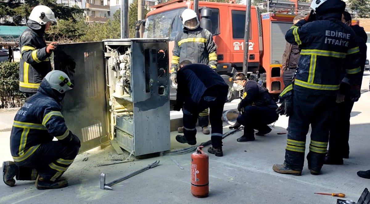 Edirne’de hastane içindeki cihazdan yangın çıktı