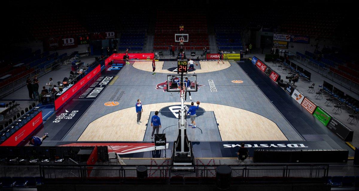 Anadolu Efes EuroLeague'de TD Systems Baskonia'yı uzatmalarda devirdi