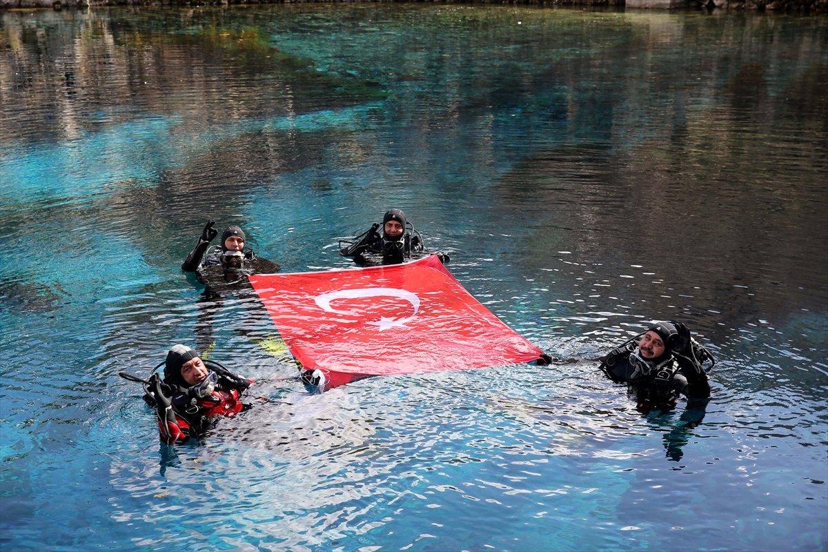 Sivas'ta Gökpınar Gölü, her mevsim ziyaretçilerini ağırlıyor