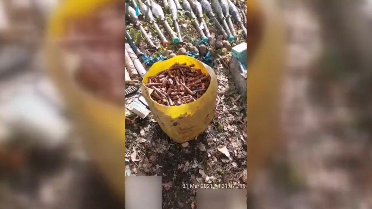 Hakurk'ta PKK'ya ait silah ve mühimmat ele geçirildi