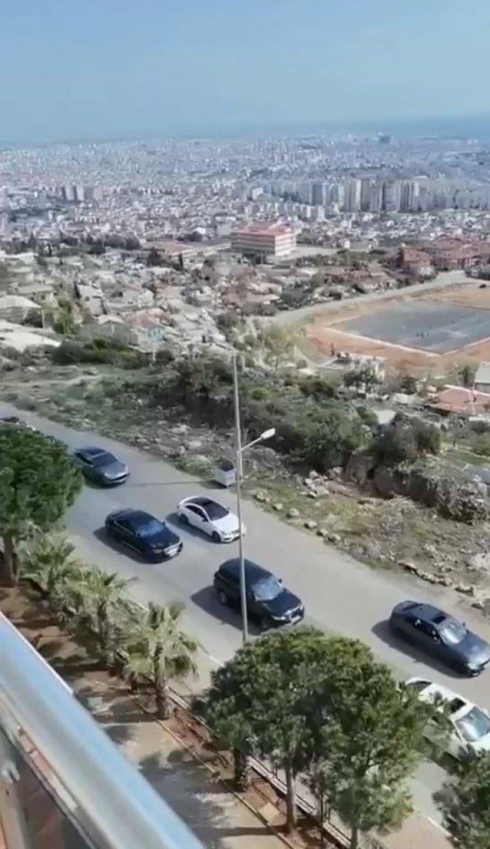 Antalya'da mehteran takımıyla kız istemeye gitti