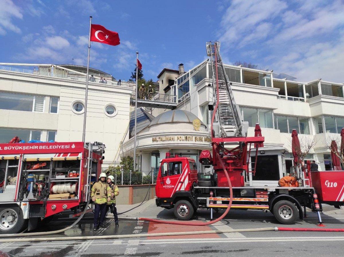 Baltalimanı Polis Evi'nde korkutan yangın