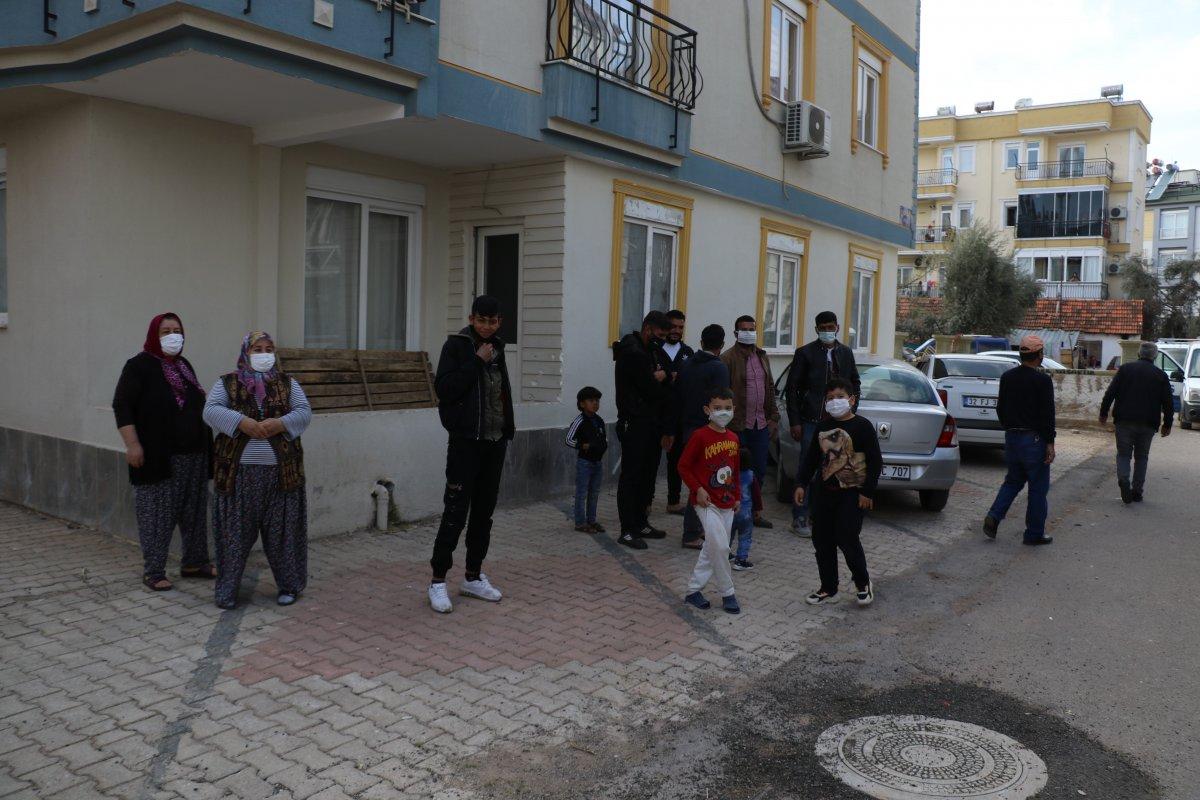 Antalya'da intihar teşebbüsü polisin bir saatlik iknasıyla son buldu
