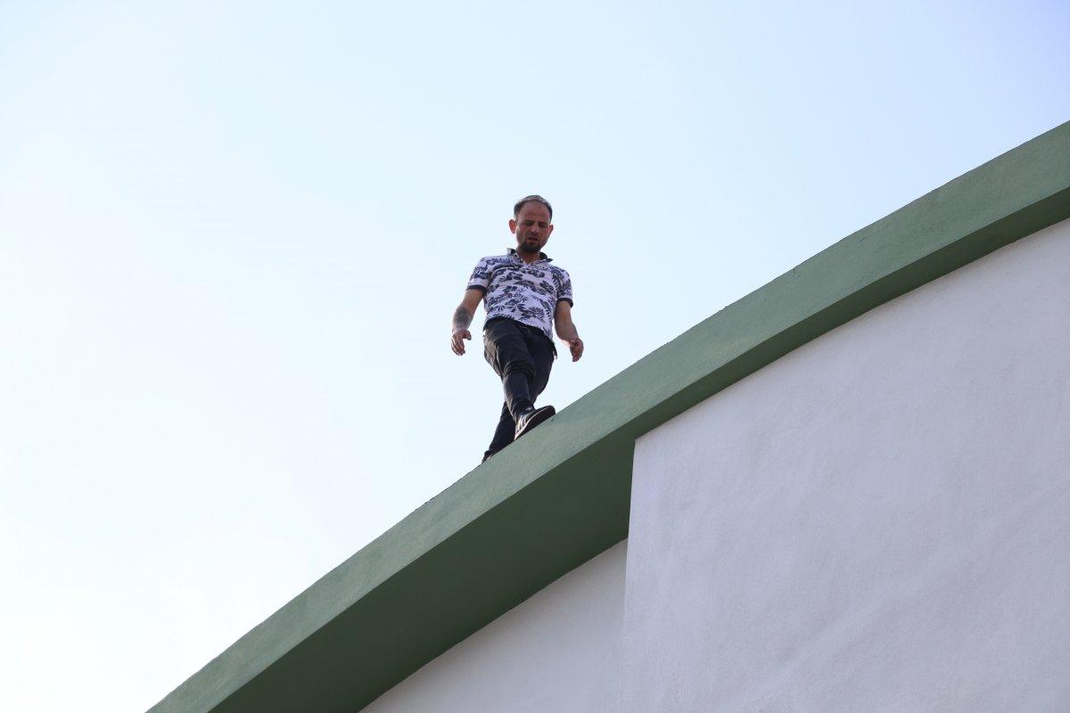 Antalya'da intihar teşebbüsü polisin bir saatlik iknasıyla son buldu