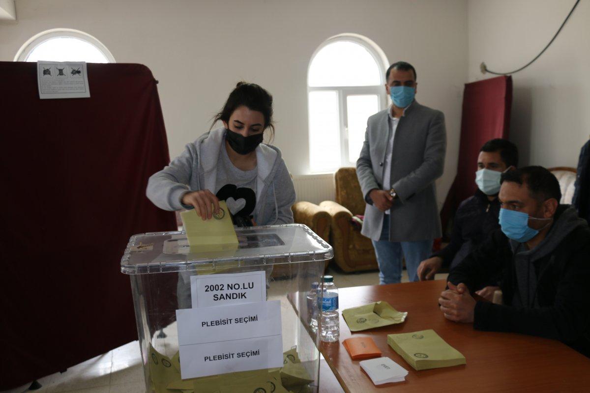 Elazığ'da referanduma gidilen köyden ‘evet’ çıktı