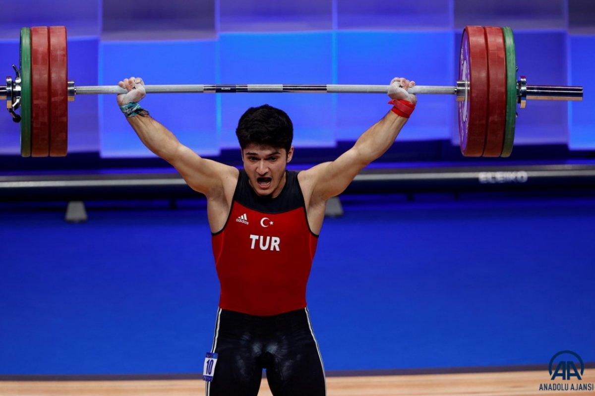 Avrupa Halter Şampiyonası'nda Muhammed Furkan Özbek'ten 2 altın madalya