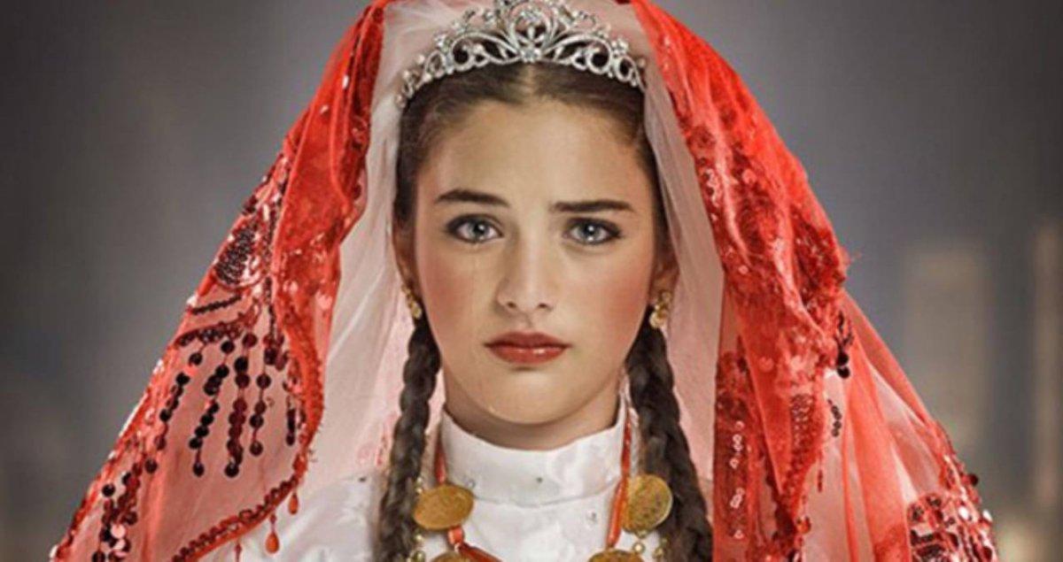 Çağla Şimşek'in son hali