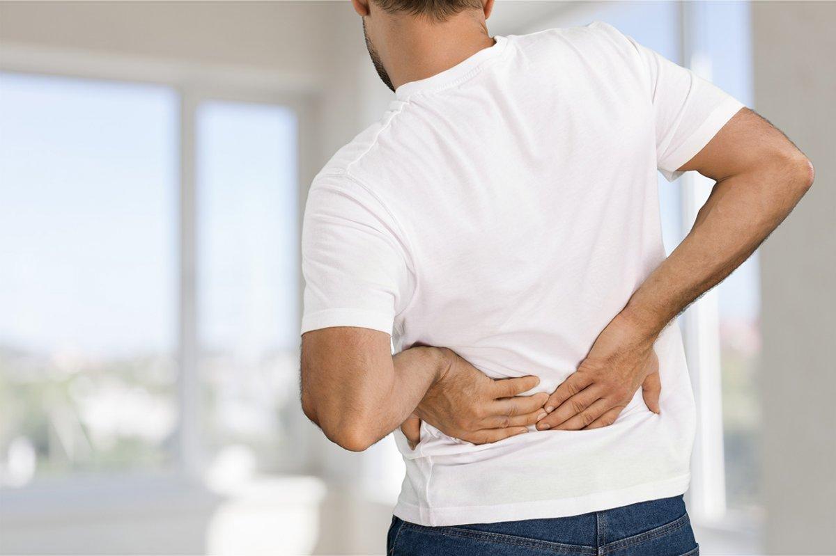 Sırt ağrısını anında hafifletebilecek pratik çözümler