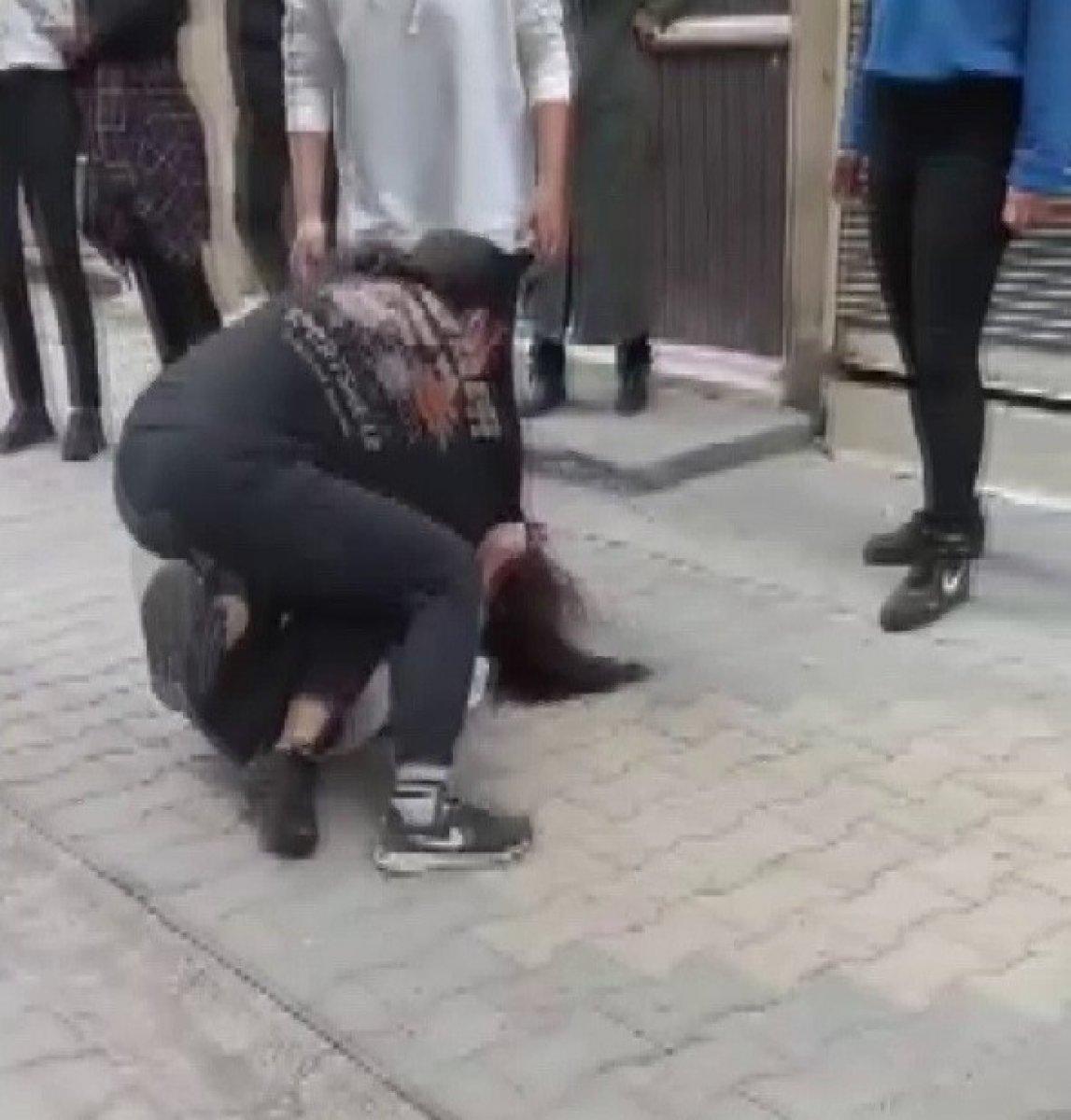 Adıyaman’da genç kızların kavgası