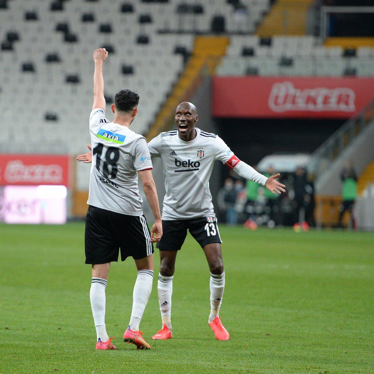 Beşiktaş, Alanyaspor'u 3 golle mağlup etti