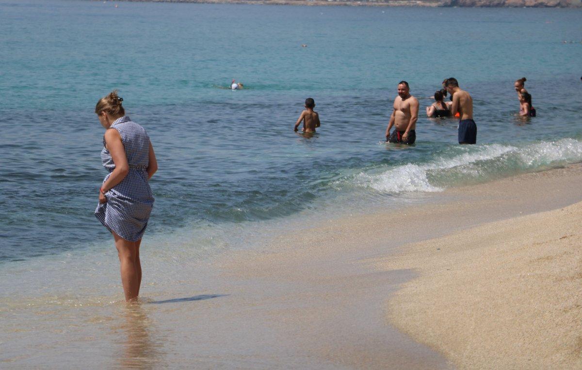 Alanya plajlarında yoğunluk