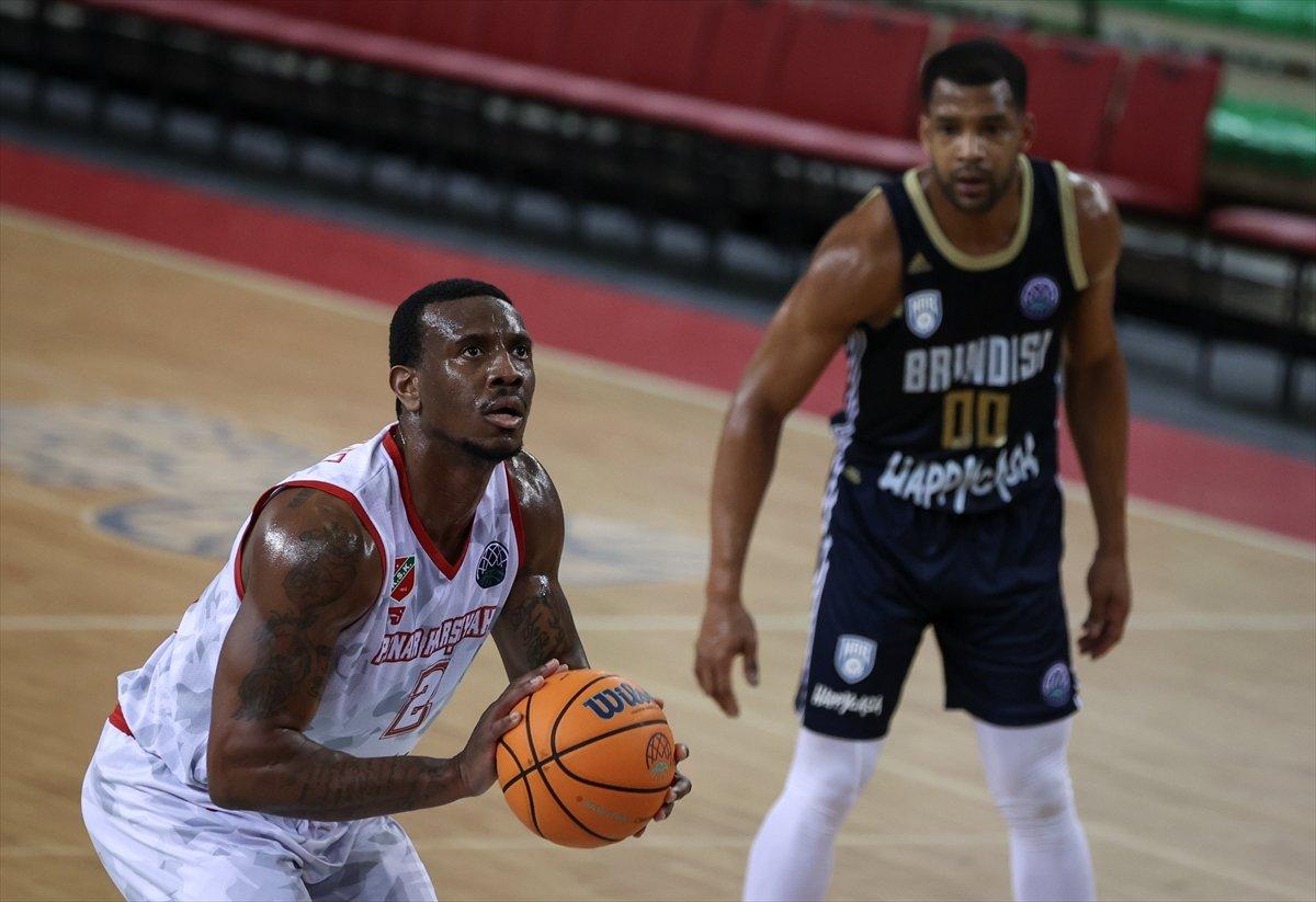 Pınar Karşıyaka Şampiyonlar Ligi'nde çeyrek finalde