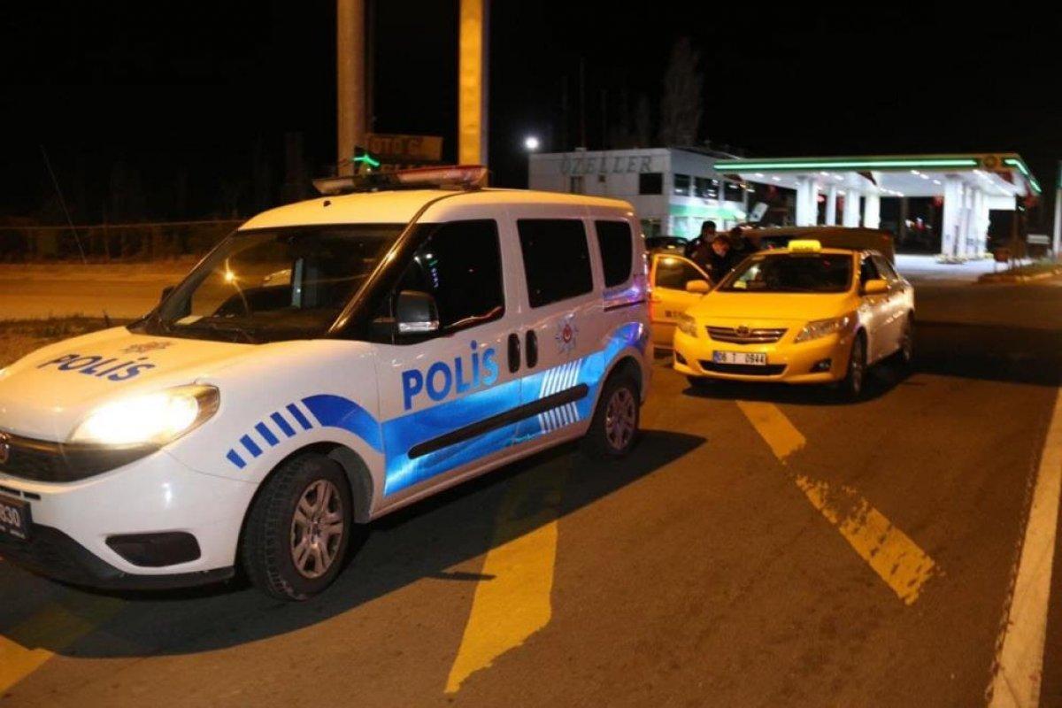 Ankara'da yaşlı kadını dolandırıp taksiyle Aksaray'a kaçtı