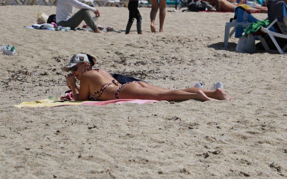 Alanya plajlarında yoğunluk