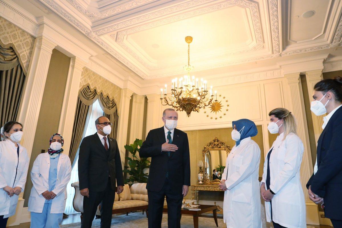 Cumhurbaşkanı Erdoğan'dan sağlıkçılara 'Dünya Sağlık Günü' kutlaması