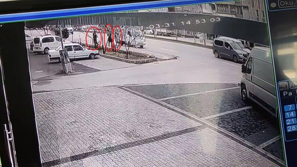 Bursa'da eve giren kadın hırsızlar 200 bin TL çaldı