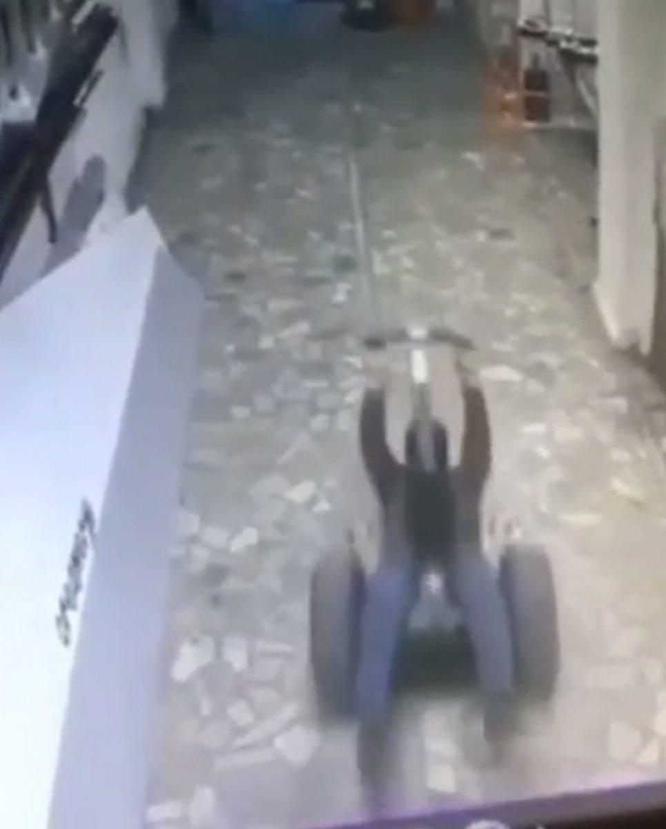 Ginger üzerindeki adamın ilginç anları