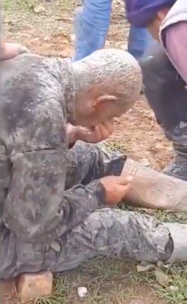 Şırnak'ta yaralanan işçinin kıyafetleri, ambulansa bindirilmeden çıkarıldı