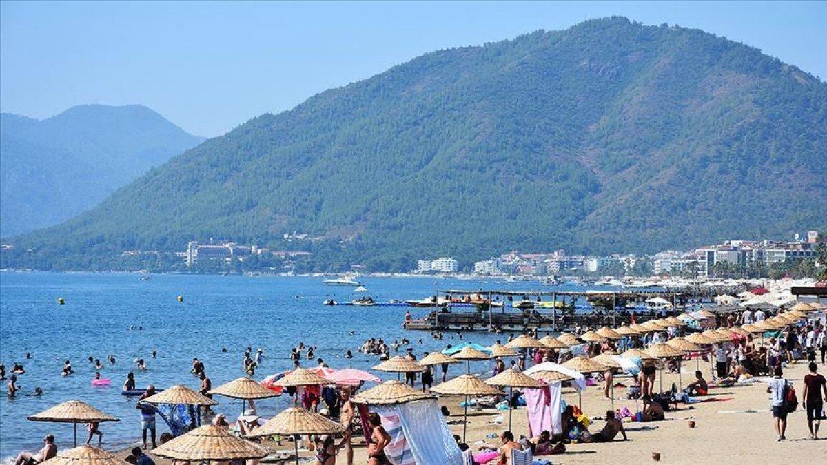 Turizm personelinin aşılanması yaz başlamadan tamamlanacak