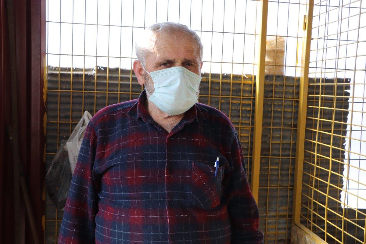 Samsun'daki esnaf, tavuklarına üst geçit yaptı