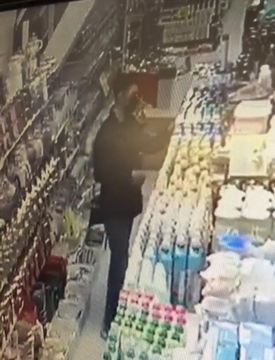 Bursa'da şampuan hırsızı kameraya böyle yakalandı